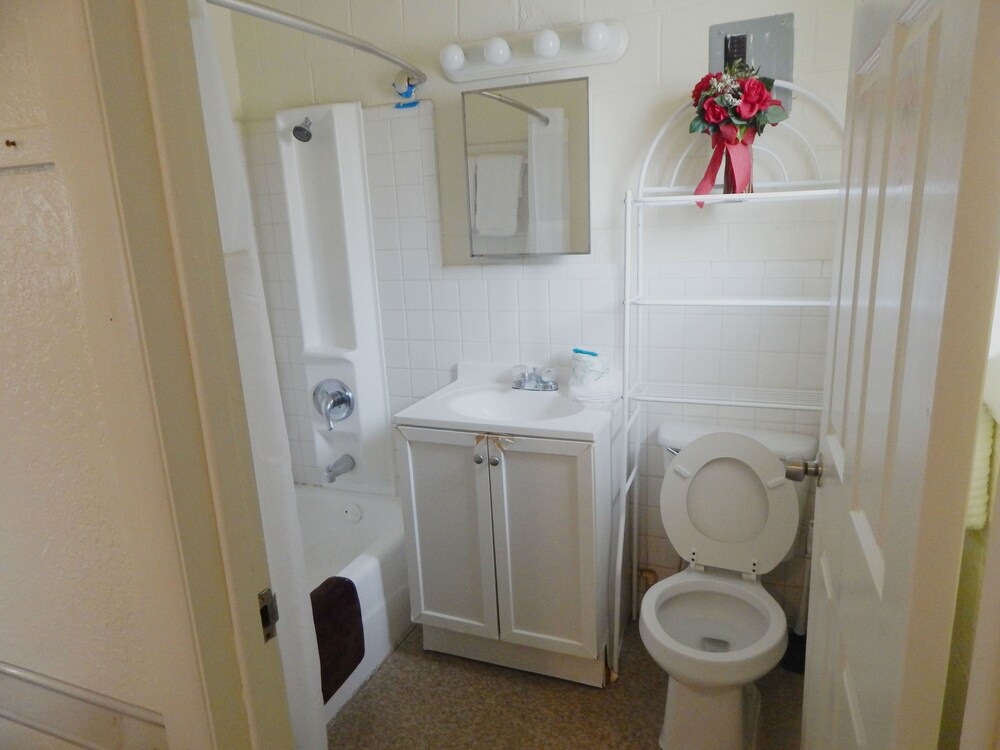 South Beach Inn Beach Motel - photo 40