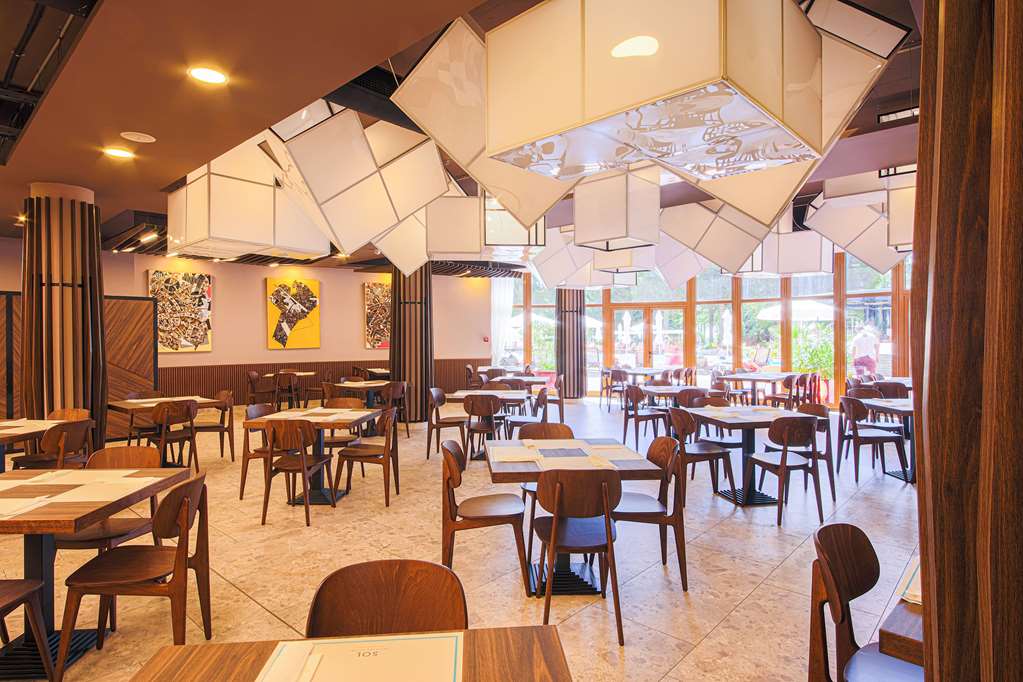 מזון ומשקאות