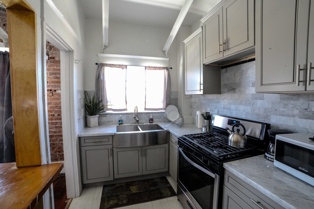 Ellison Suites - photo 44