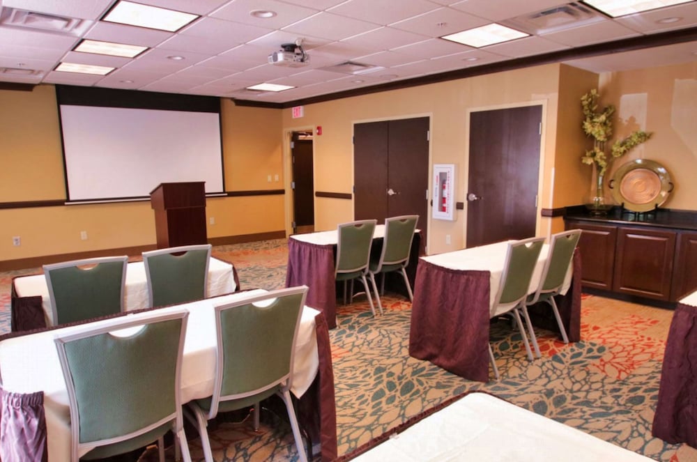 Hampton Inn & Suites Jacksonville Beach Blvd Mayo Clinic - photo 43