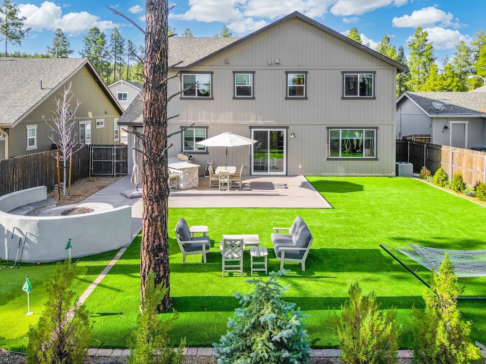 Alamo Alpine Retreat in Flagstaff, United States