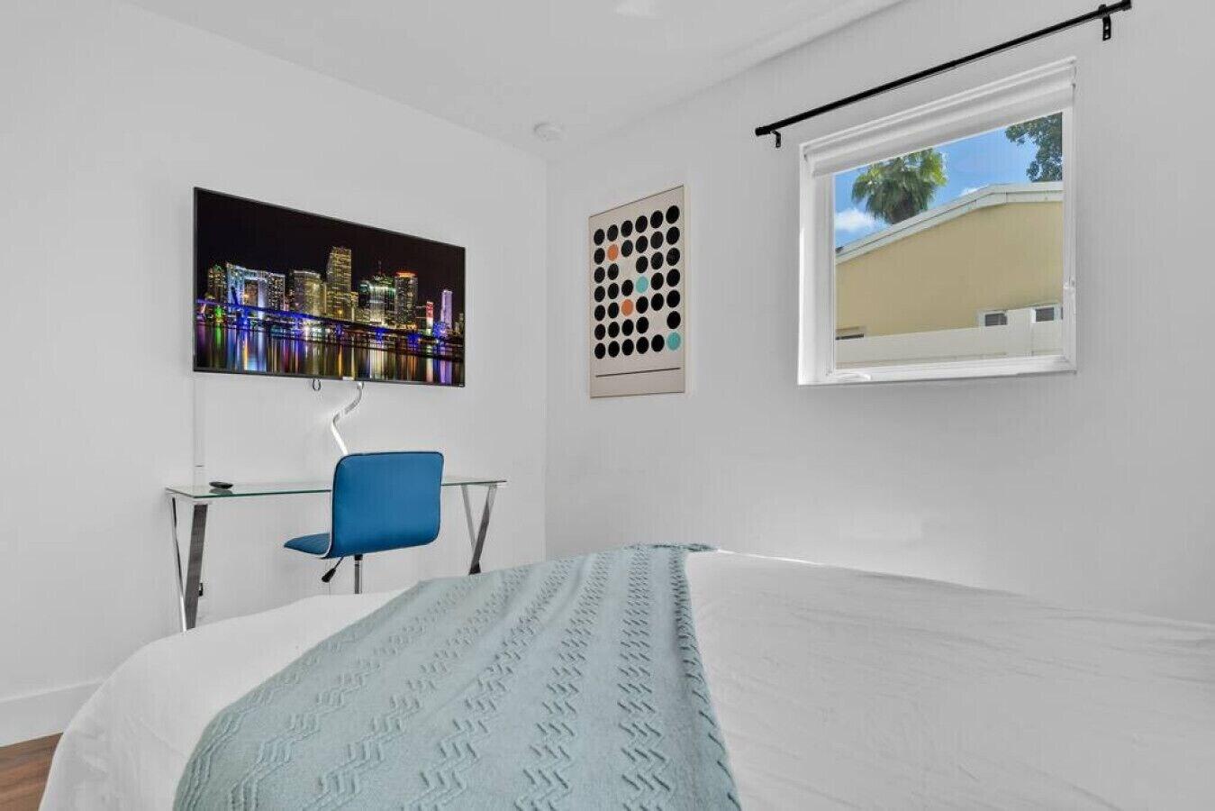 Escape to Private Poolside Bliss in Hollywood, United States