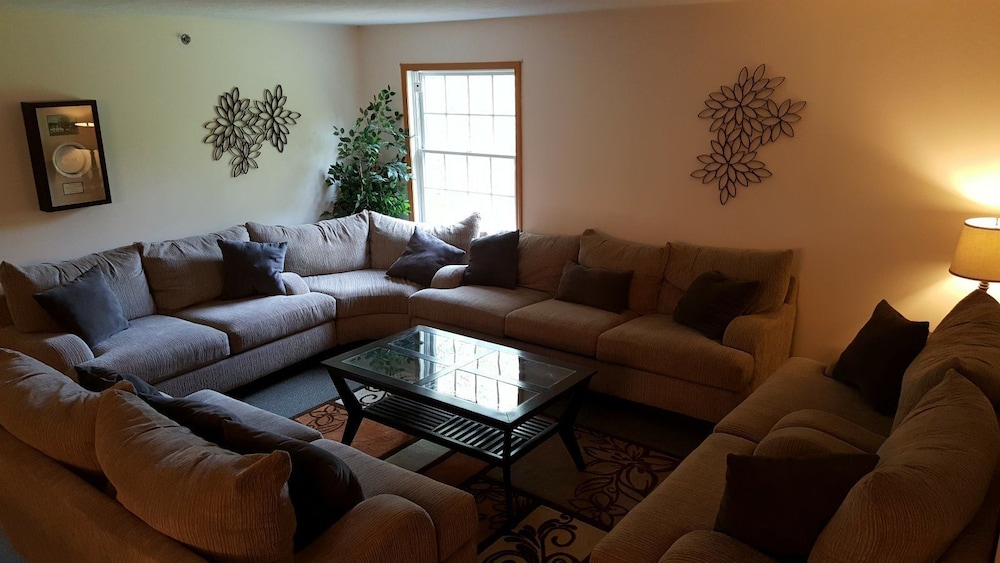 Brook Pointe Inn - photo 32