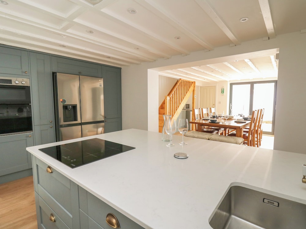 Osborne House — 4-Star Luxury Hotel in Rhayader, United Kingdom