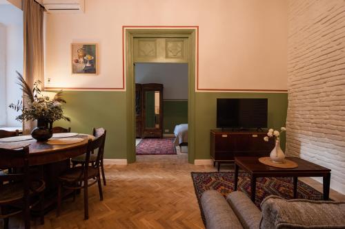 Green apartment
