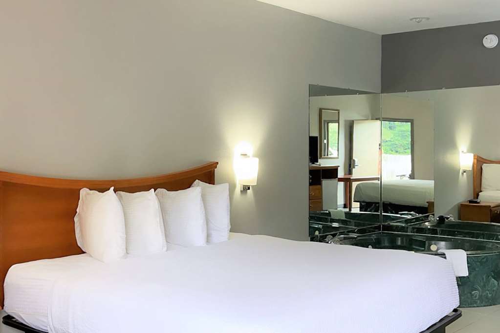 Days Inn by Wyndham North Little Rock Maumelle - photo 15