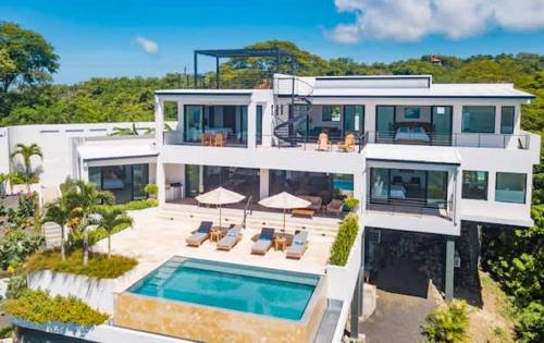 Ocean View Luxury Mountain Escape in Unknown City, Costa Rica