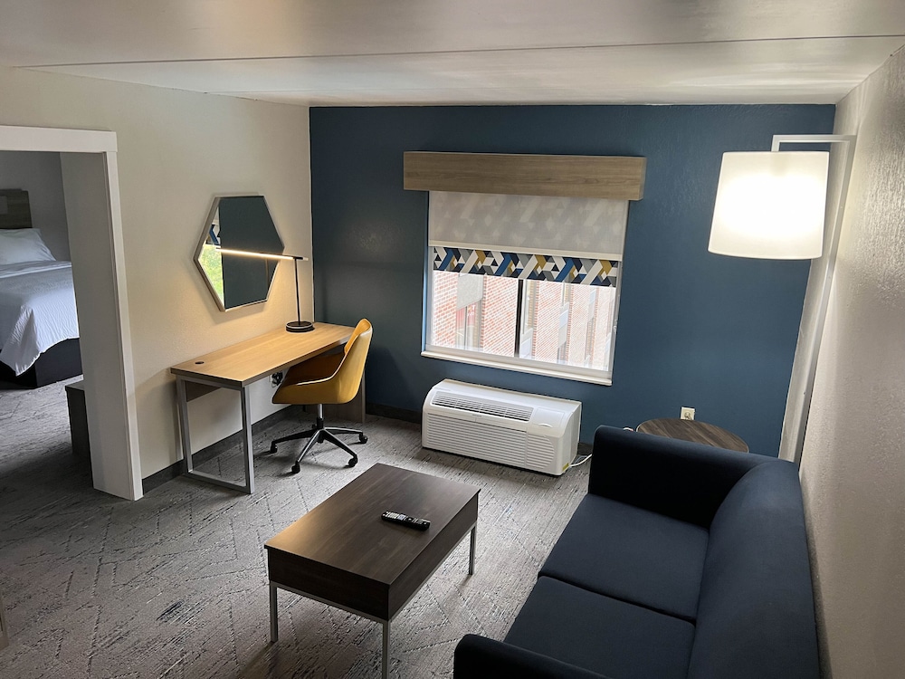 Holiday Inn Express Rocky Mount Sports Center by IHG - photo 7