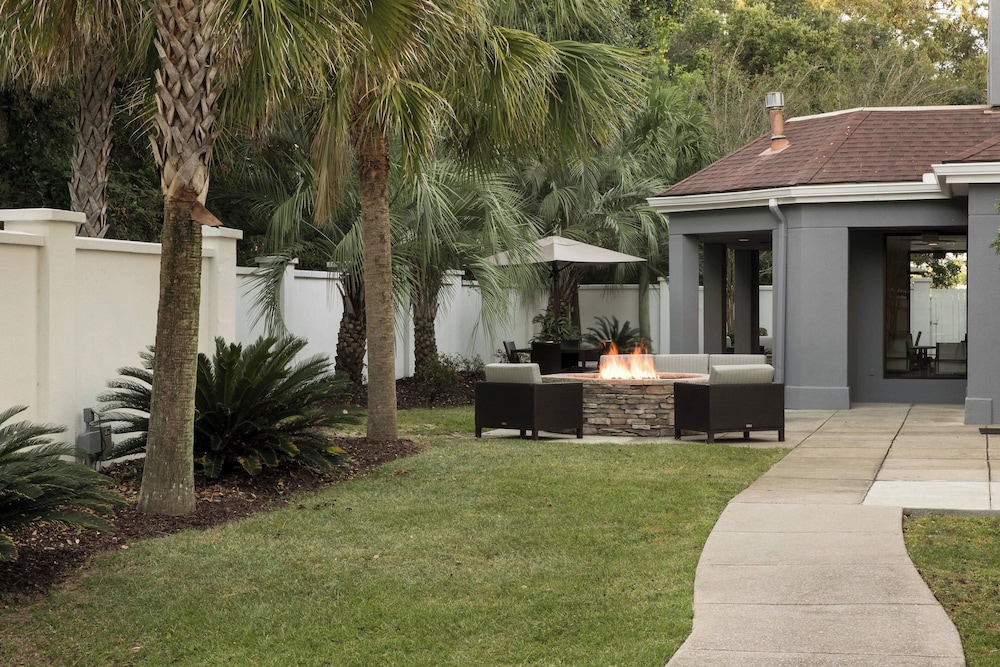Courtyard Pensacola - photo 35