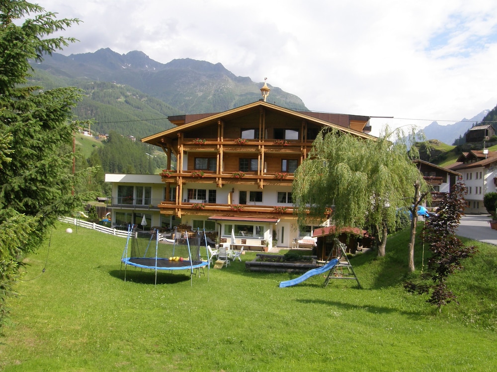Sportalm - carbon neutral hotel in Soelden