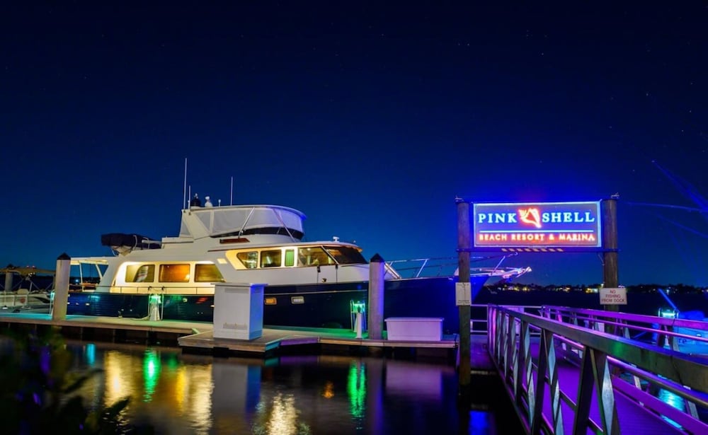 Pink Shell Beach Resort and Marina - photo 36