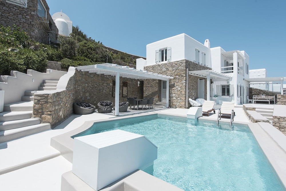 Amaris Mykonian Seaside — 4-Star Luxury Hotel in Mykonos, Greece