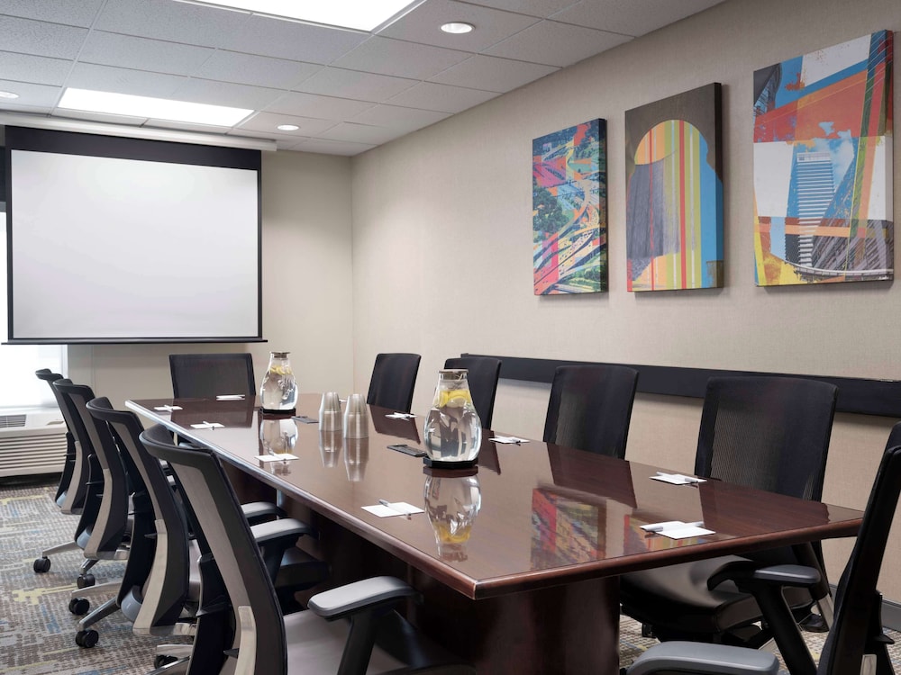 Hampton Inn Houston Near The Galleria - photo 26