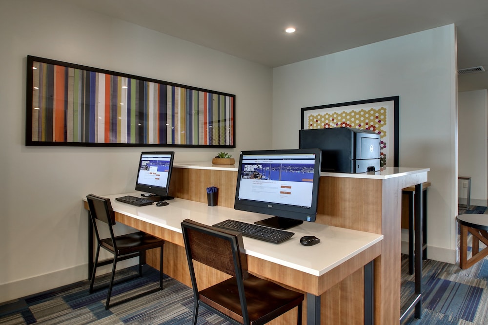 Holiday Inn Express & Suites Lancaster East Strasburg by IHG - photo 17