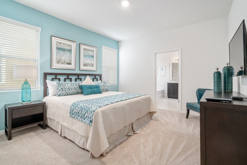 Alluring 7bed 5.5bath Pool Home Solterra Resort - photo 7