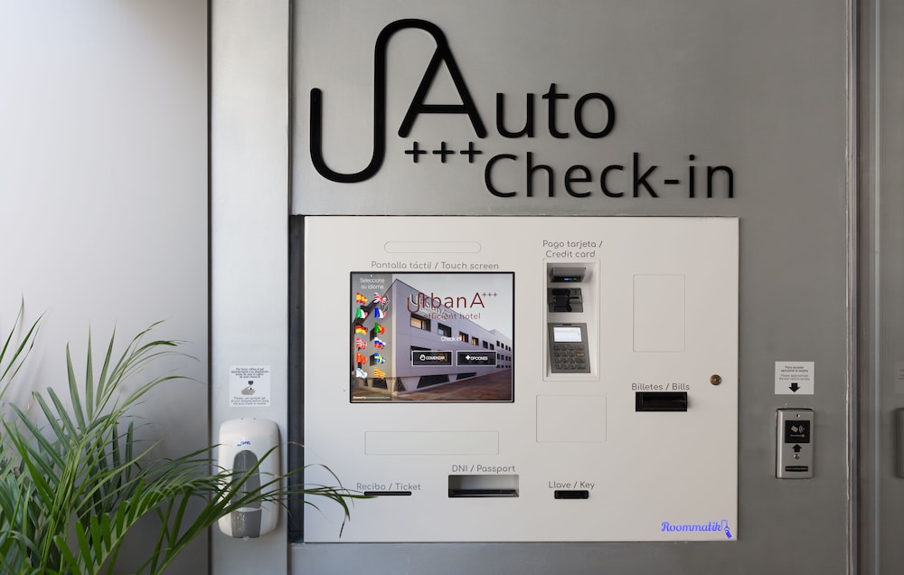Urban A Hotel — Tres Cantos — photo 4
