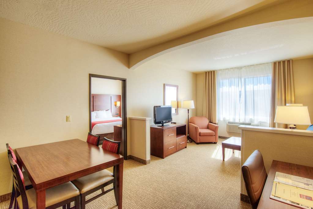Comfort Suites Springfield Eugene - photo 10