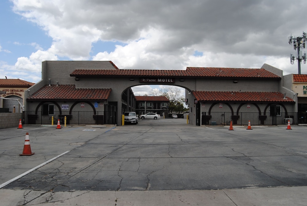 La Puente Inn Motel - photo 59