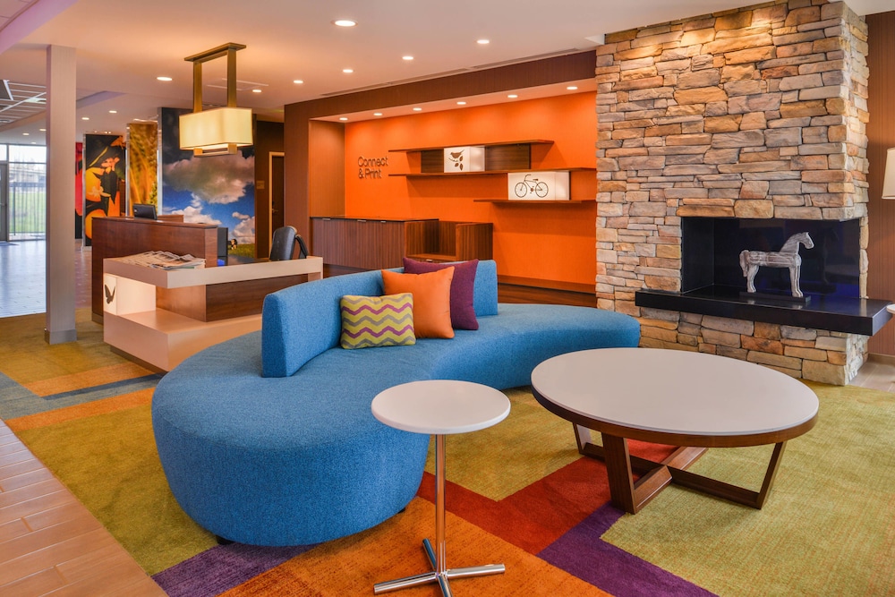 Fairfield Inn & Suites by Marriott Eugene East Springfield - photo 2