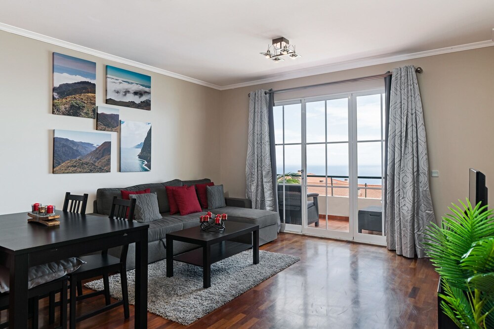 Caniço V by Travel to Madeira — 4-Star Luxury Hotel in Canico, Portugal