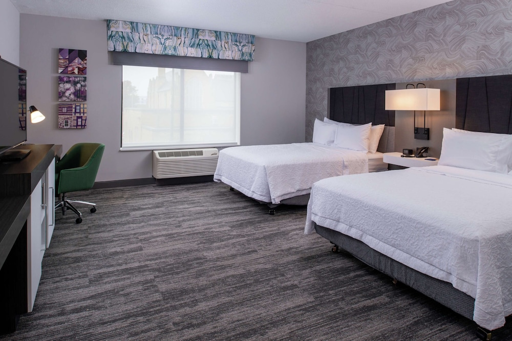 Hampton Inn & Suites Winston Salem Downtown - photo 8