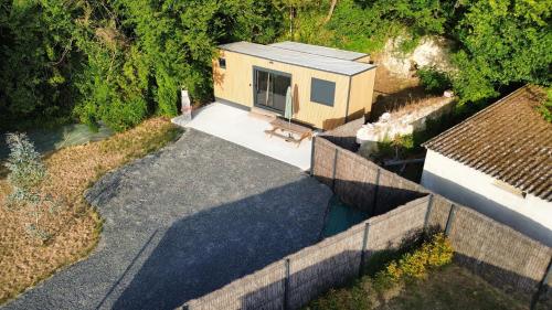 Tiny T 4 Personnes Loches Proche Zoo de Beauval in Loches, France