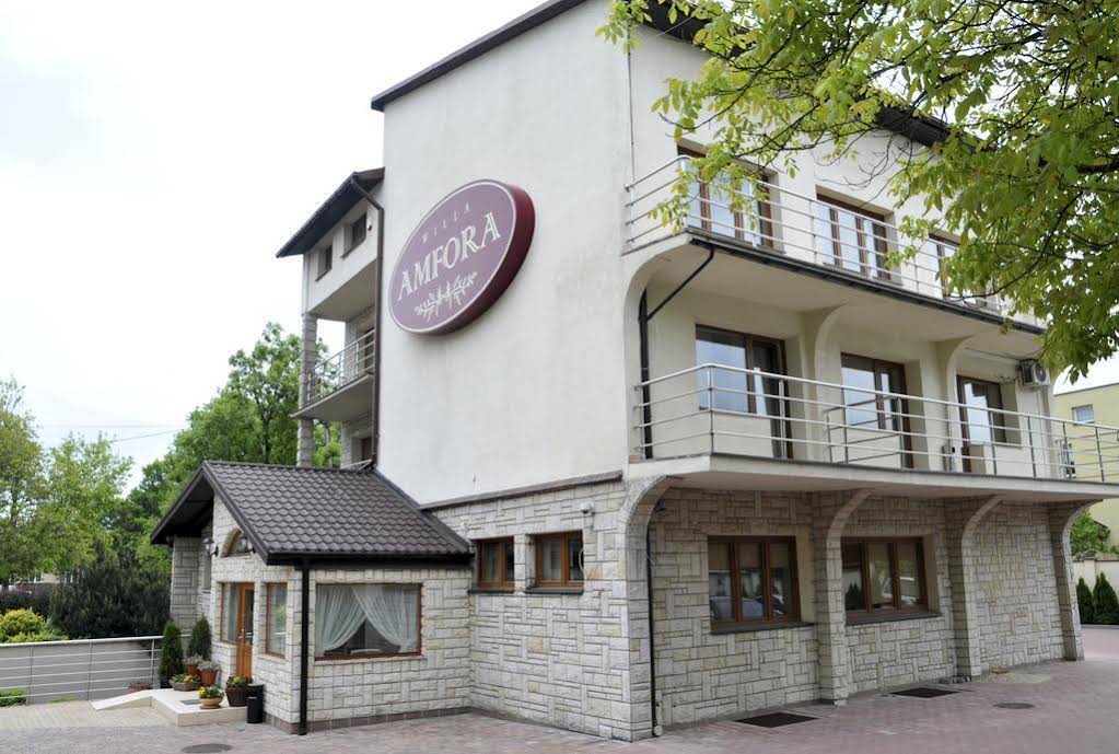 Willa Amfora - carbon neutral hotel in Ursus