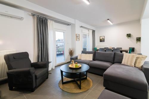 F & B Collection 3 Bedroom Penthouse — 4-Star Luxury Hotel in Thessaloniki, Greece