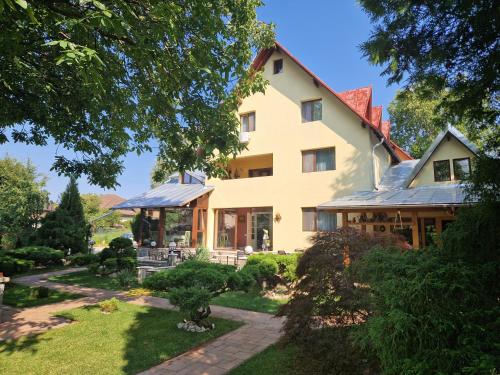 Casa Ianus 19400359 — Breaza