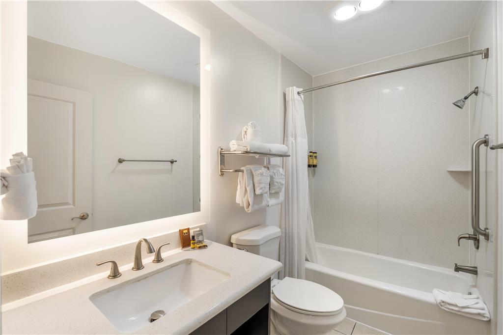 Best Western Plus LA Mid Town Hotel - photo 34
