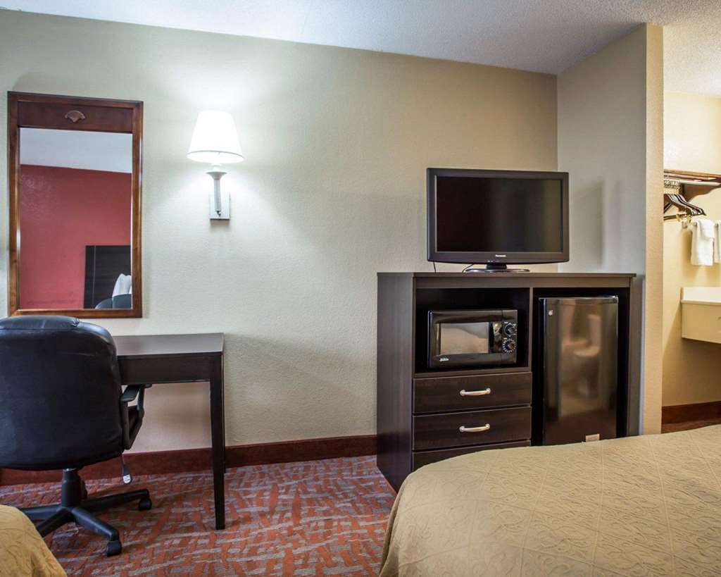 Quality Inn & Suites Monroe - photo 15