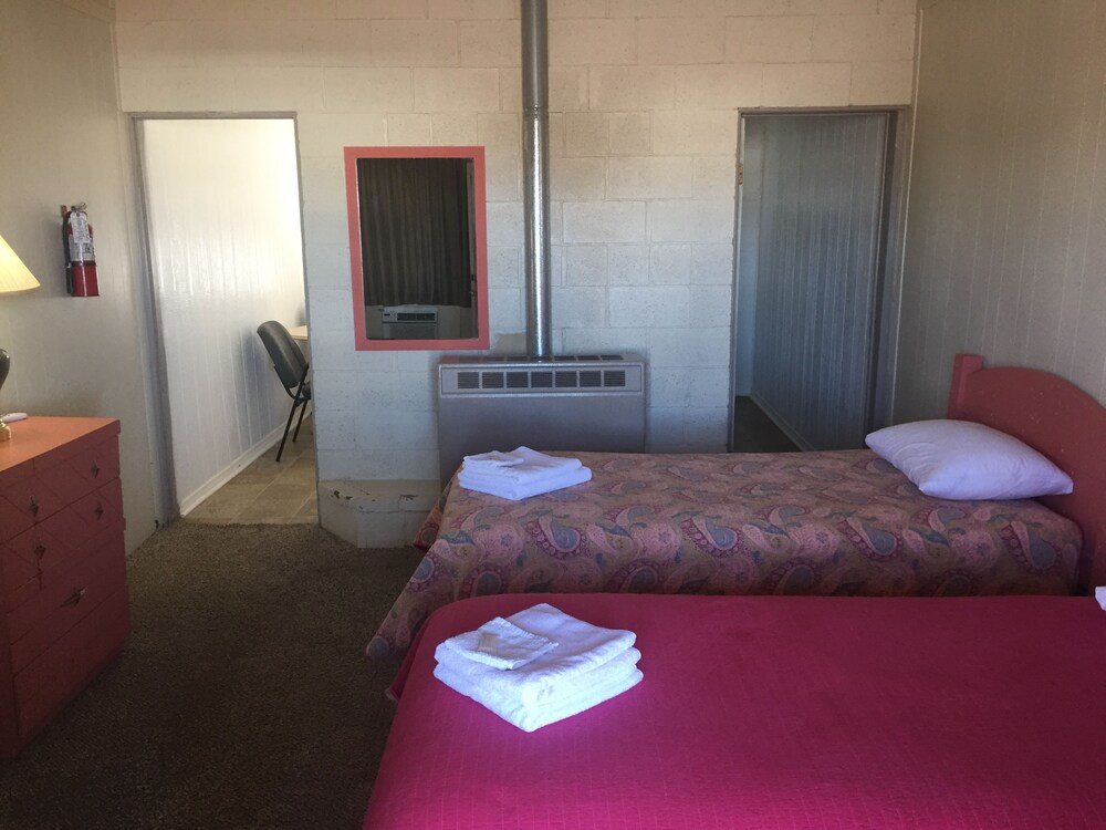 Delight's Hot Springs Resort - photo 6