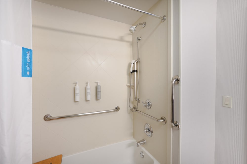 Hampton Inn & Suites Tulsa Tulsa Hills - photo 33