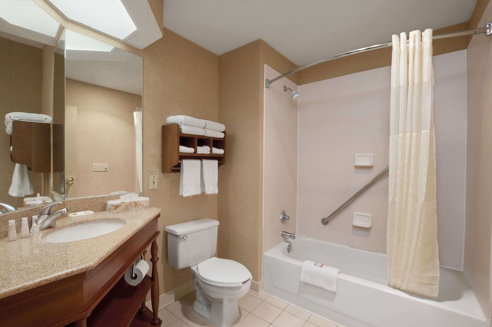 Baymont by Wyndham Lewisville - photo 22