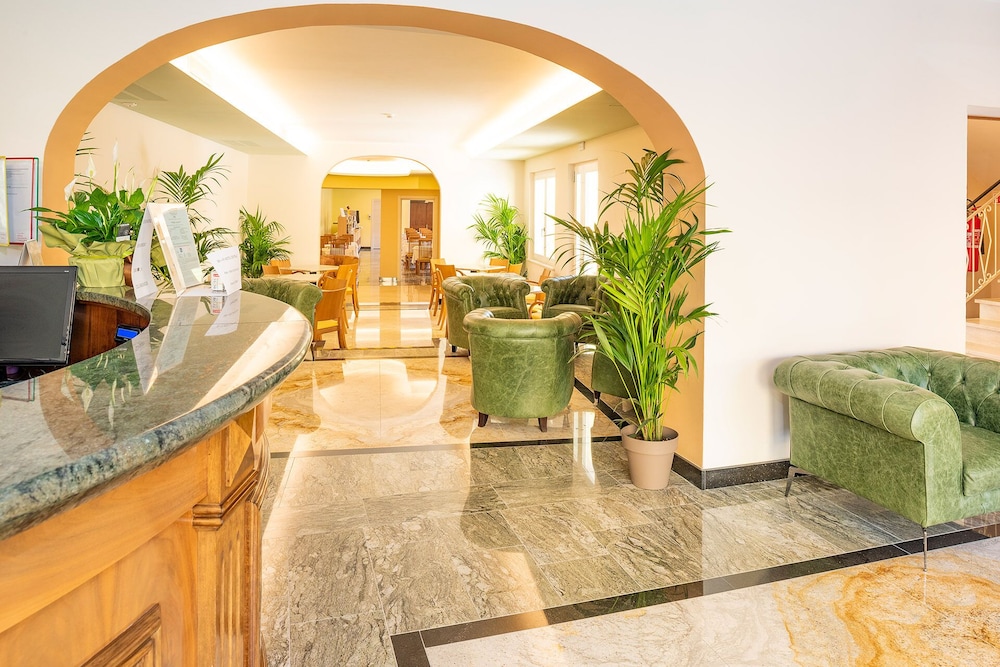 Hotel Centrale — Garda — photo 3