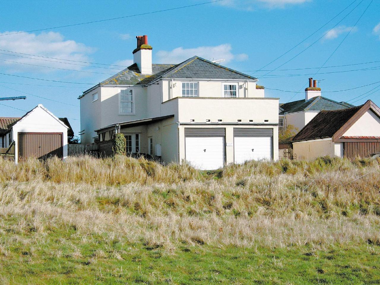 Mariners Lodge — 4-Star Luxury Hotel in Felixstowe, United Kingdom