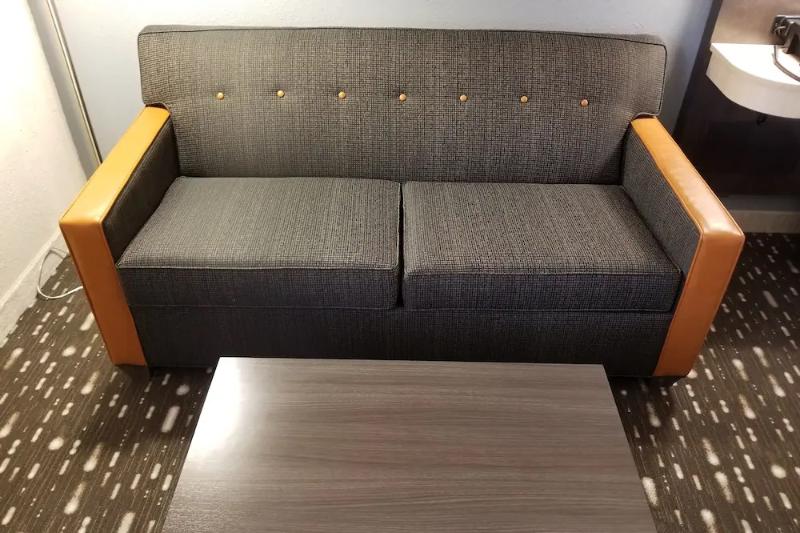 Wingate by Wyndham Auburn - photo 22