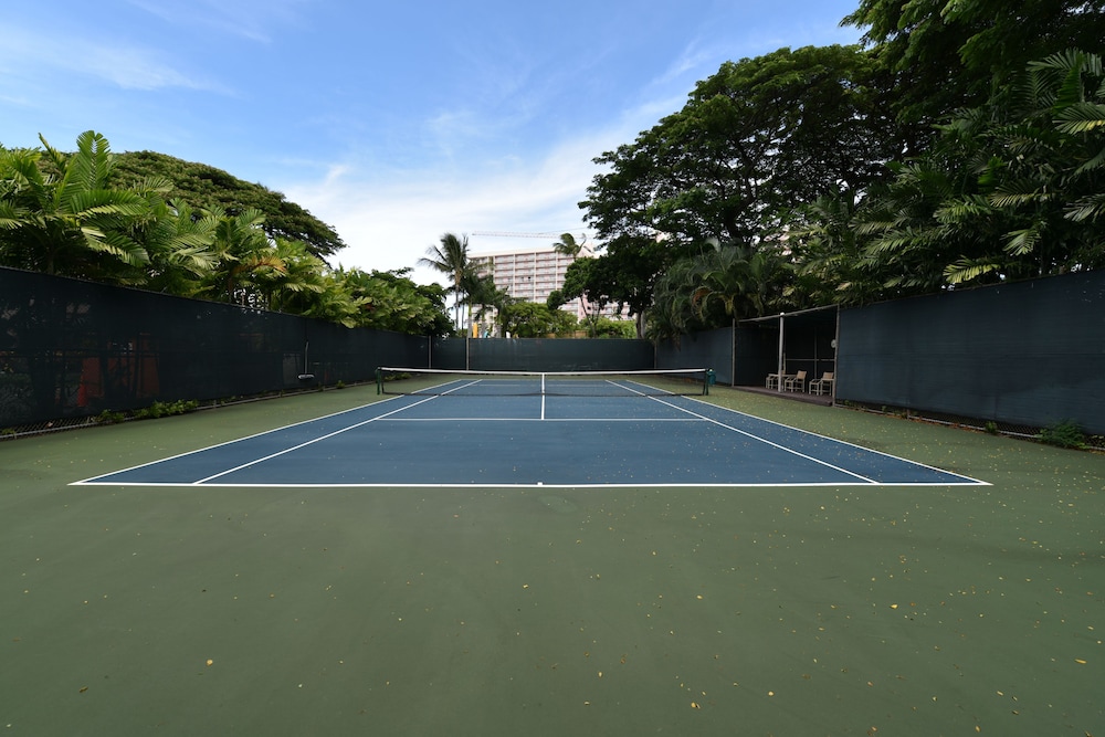 Mahana 1008 by RedAwning — 4-Star Luxury Hotel in Lahaina, United States