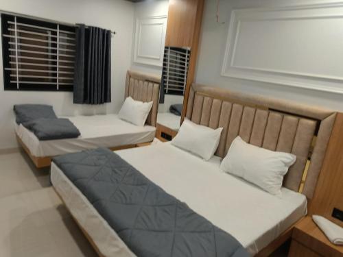 Cloud hotel - last minute hotel in Ujjain