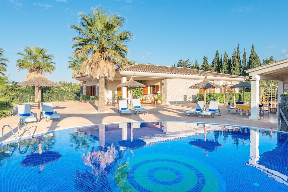 Eden Iuca 223 — hotel in Sa Pobla