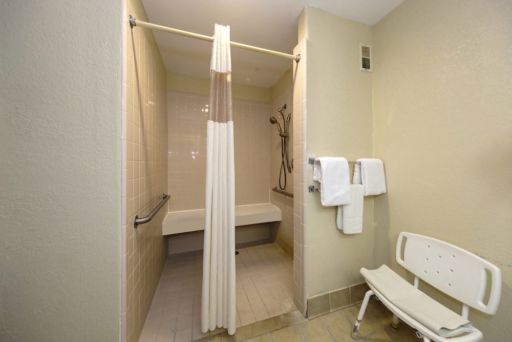Red Roof Inn Yemassee - photo 25