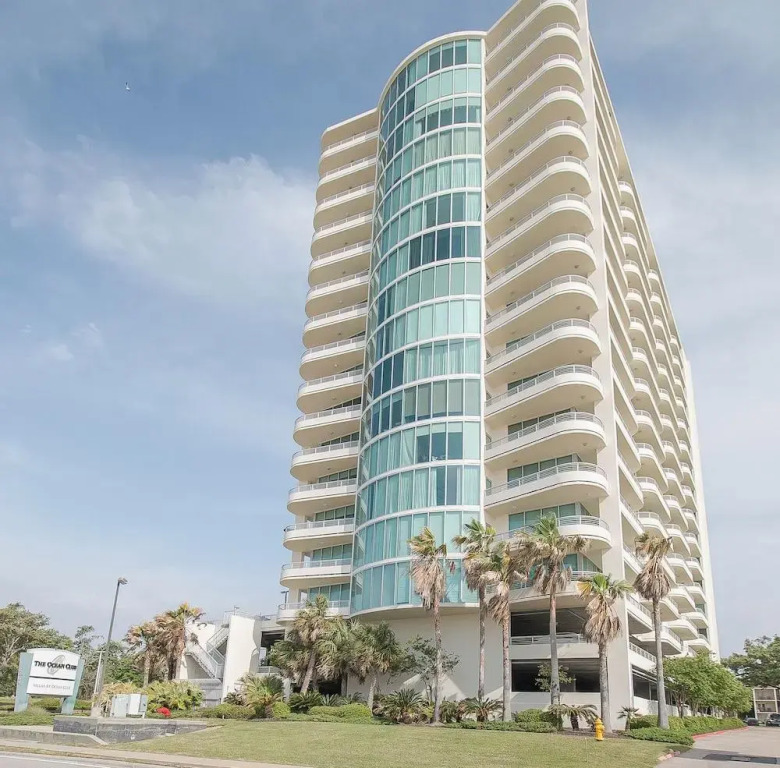 Ocean Club Ocean Club 204 Deluxe — 4-Star Luxury Hotel in Biloxi, United States