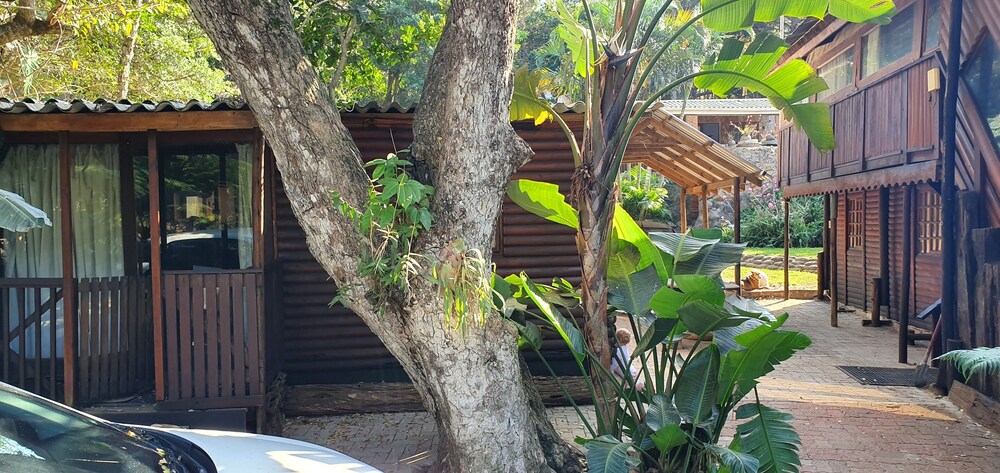 River Run Self Catering - carbon neutral hotel in Strand
