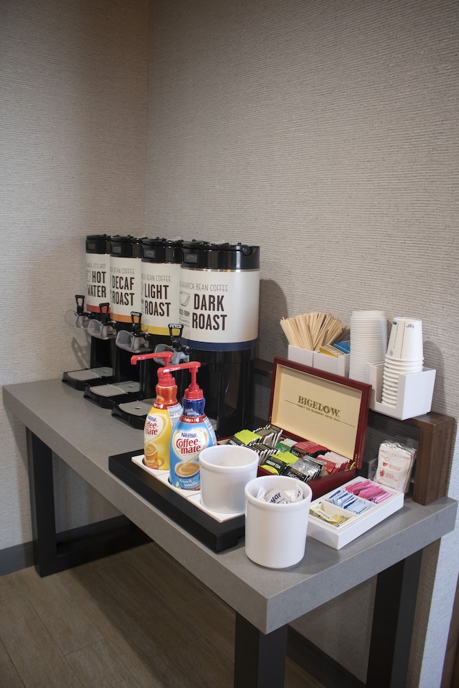 Hampton Inn & Suites Portland West - photo 75