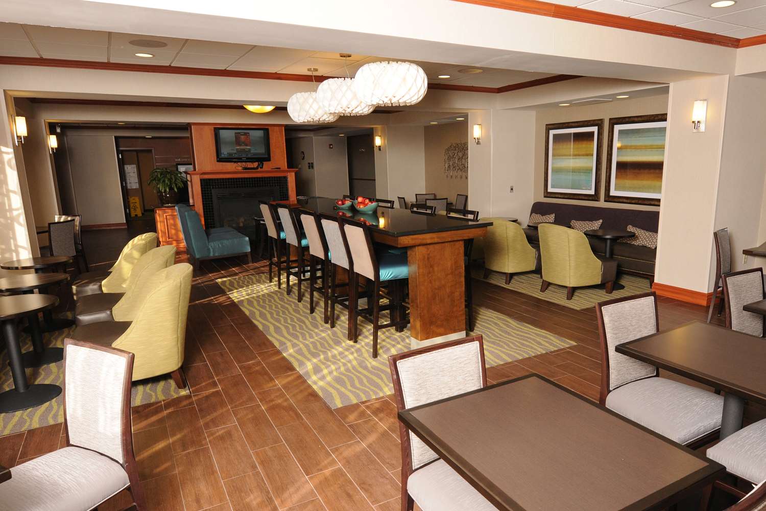 Hampton Inn Omaha West Lakeside - photo 13