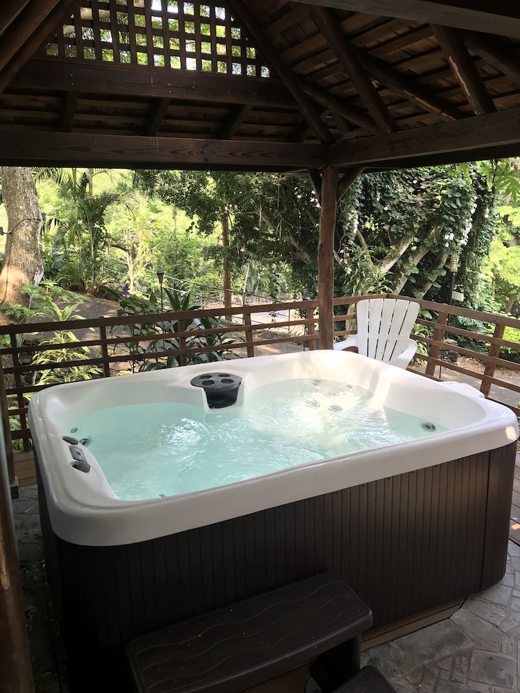 Hale Maluhia Country Inn - photo 42