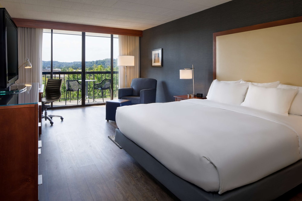 DoubleTree by Hilton Pittsburgh Cranberry - photo 44