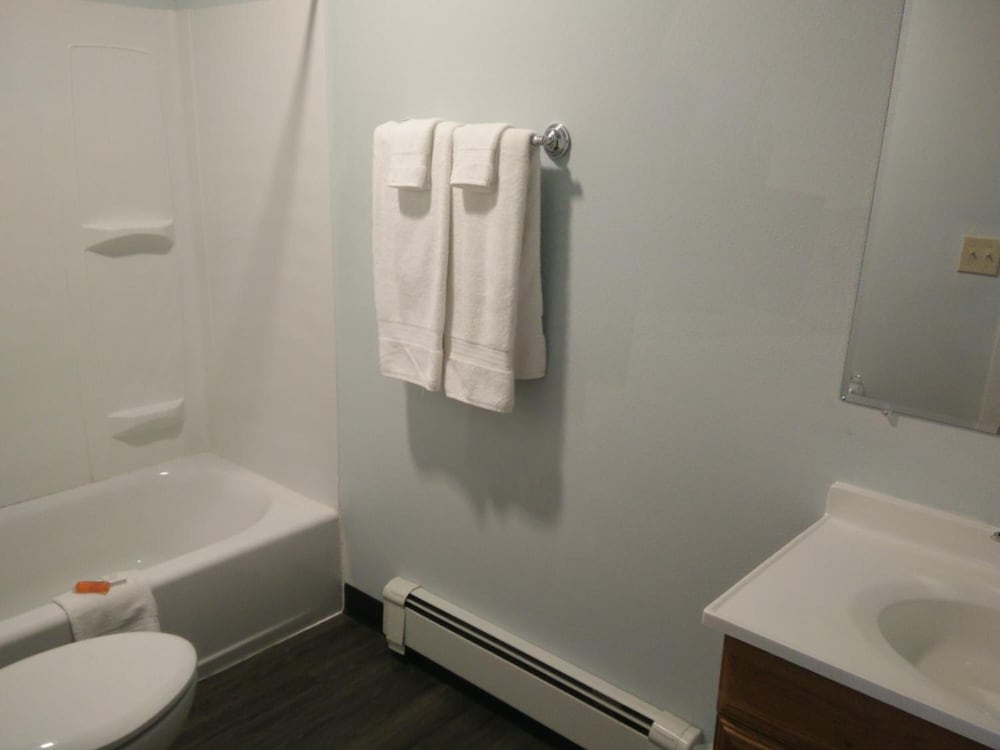 Marina Motel - photo 31