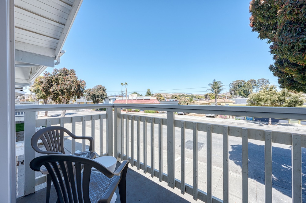 Harbor House Inn Morro Bay - photo 32