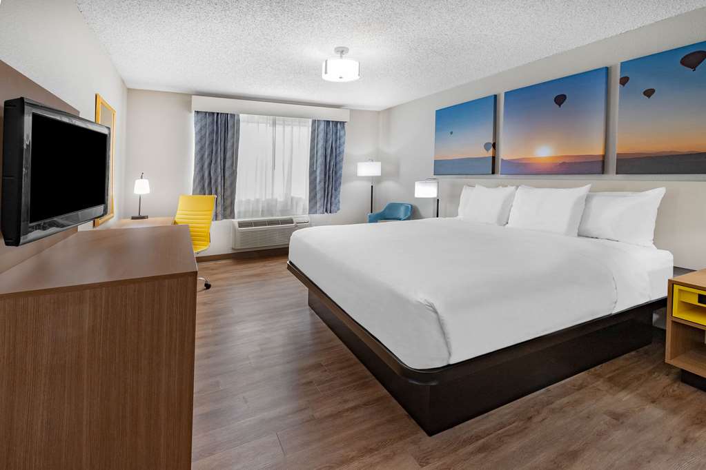 Days Inn by Wyndham Bernalillo - photo 19